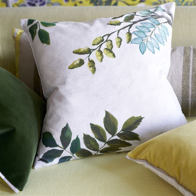 Papillon Chinois Parchment Cotton/Linen Decorative Pillow