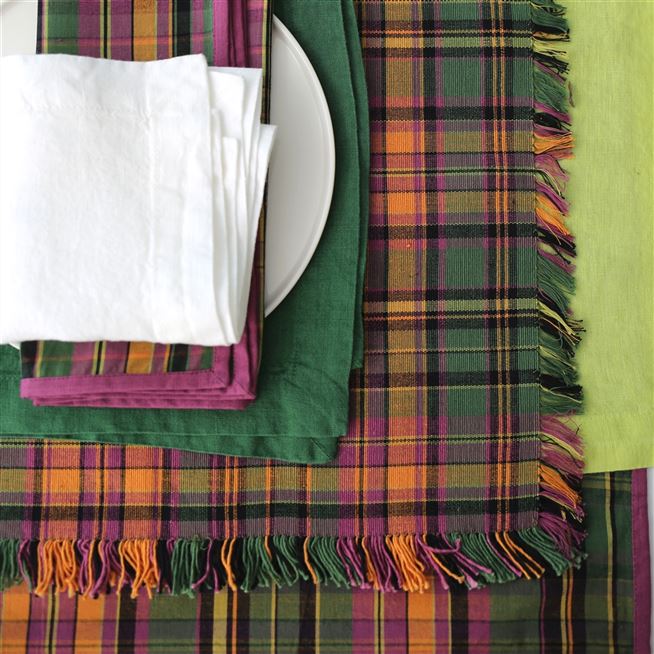 Abernethy Amethyst Runner, Placemats & Napkins