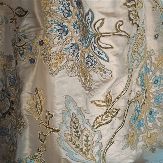 Court Flower - Lapis Fabric | Royal Collection | Designers Guild