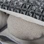 Coussin en velours Monserrate Graphite