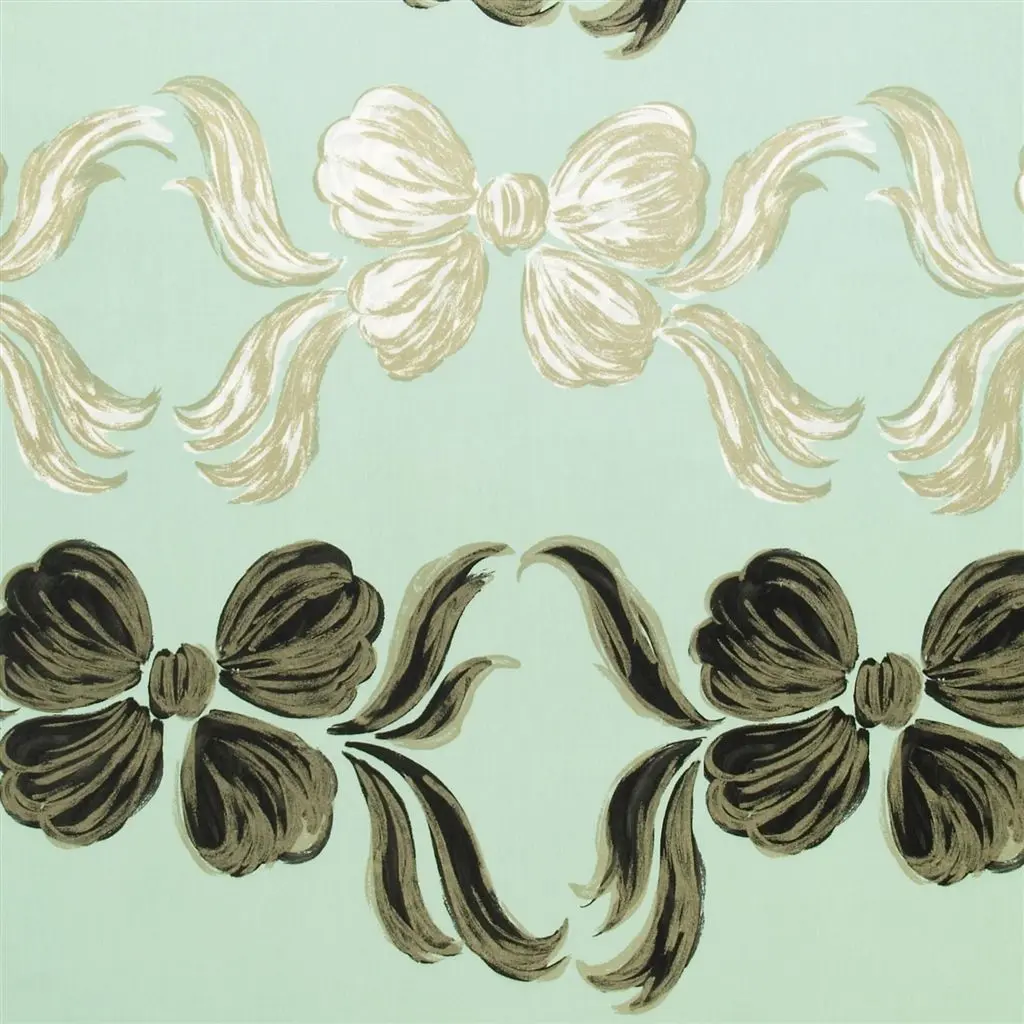 Eliza - Aqua Cutting