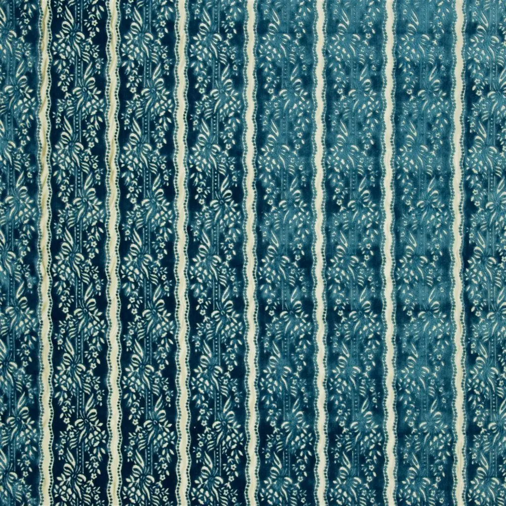 Gilpin - Teal Cutting