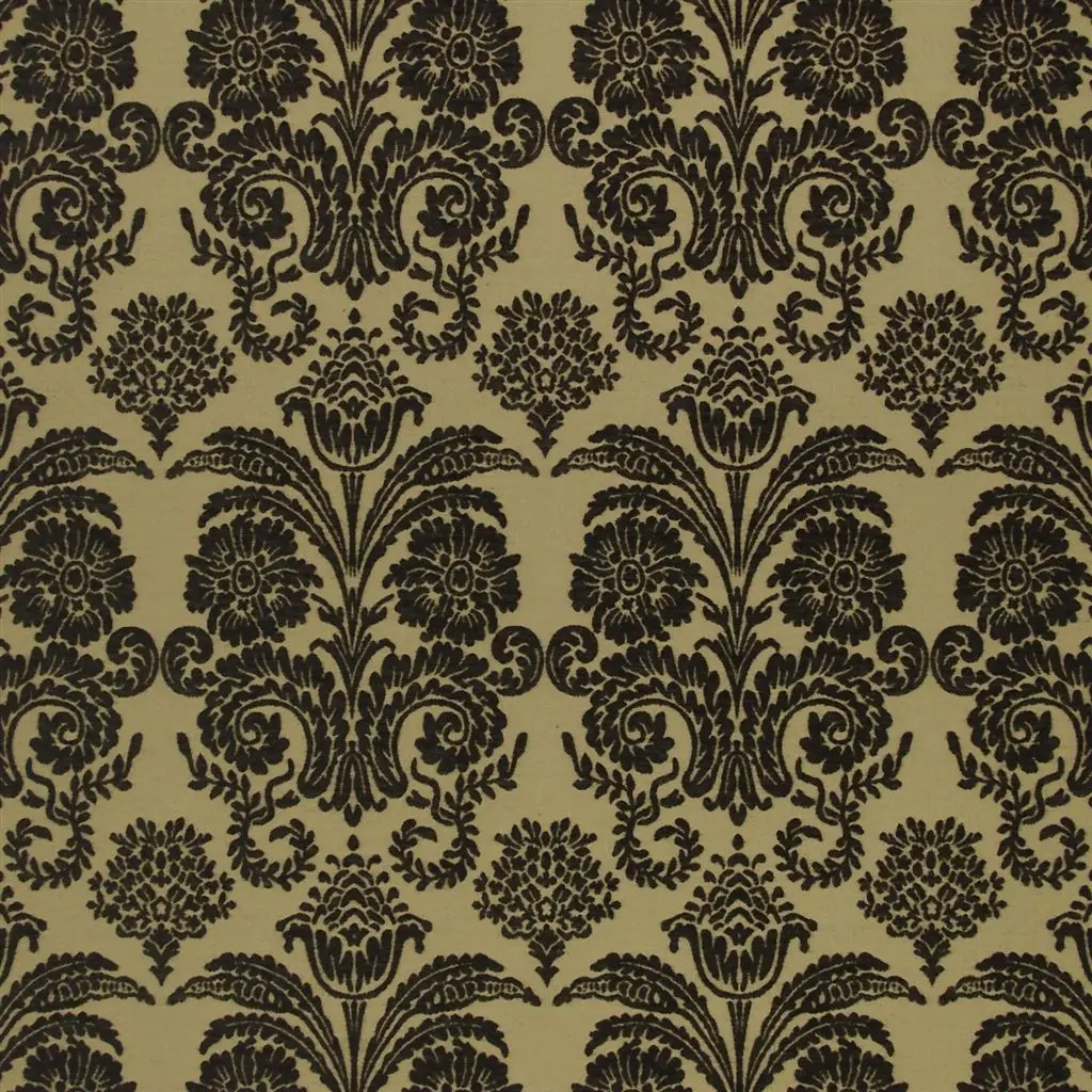 Ferrara - Ebony Cutting