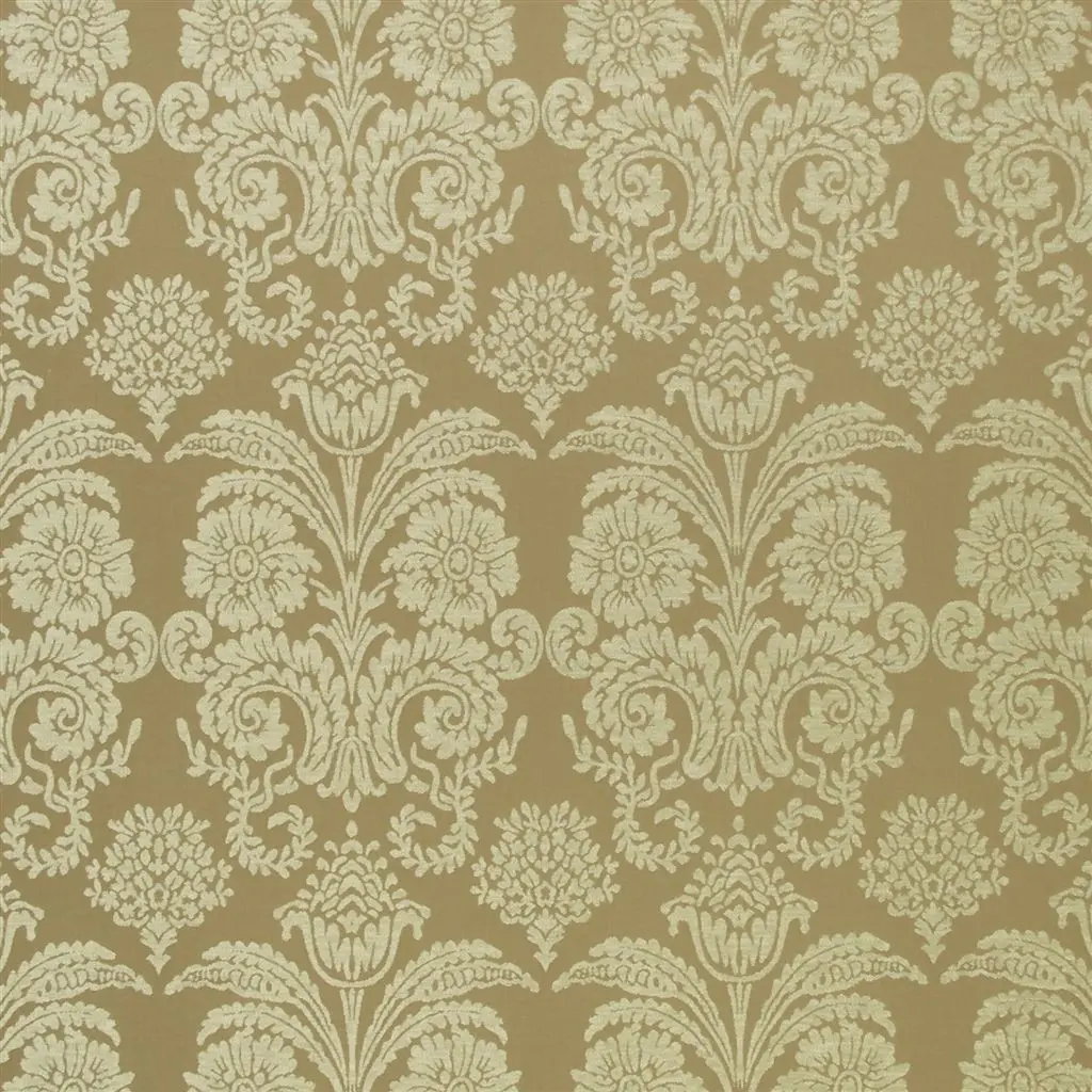 Ferrara - Linen Cutting
