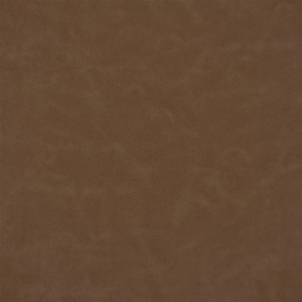 matara lucida - chestnut