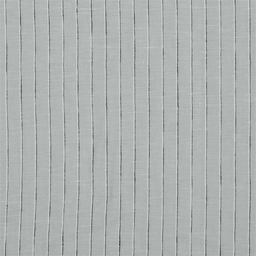 Ravoire - Pale Grey Cutting