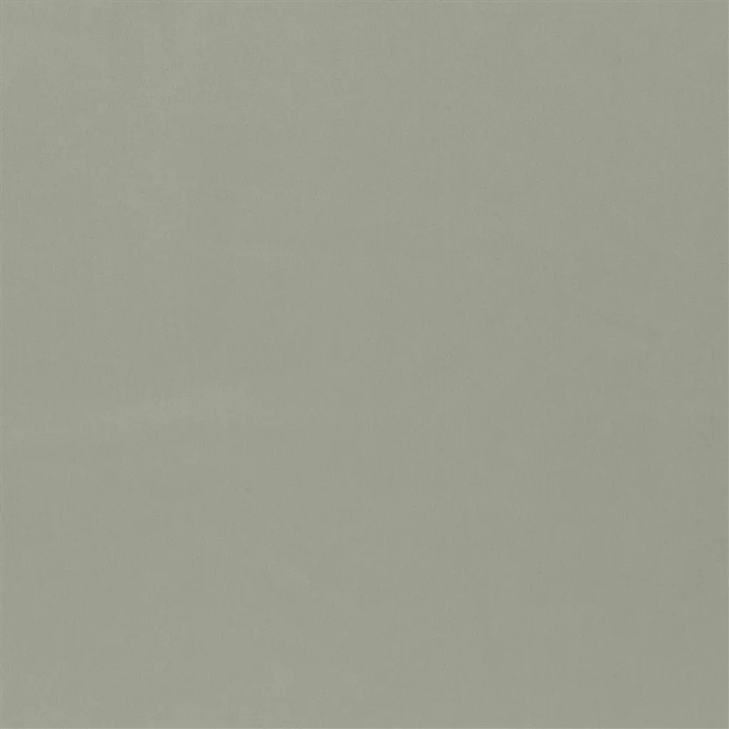 Mezzola Moda - Stone Cutting