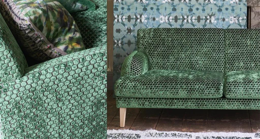 GEOMETRIC DECORATIVE WEAVES