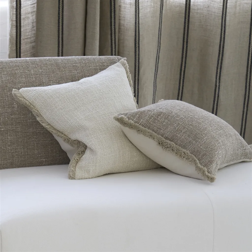 Charroux Chalk Boucle Cushion