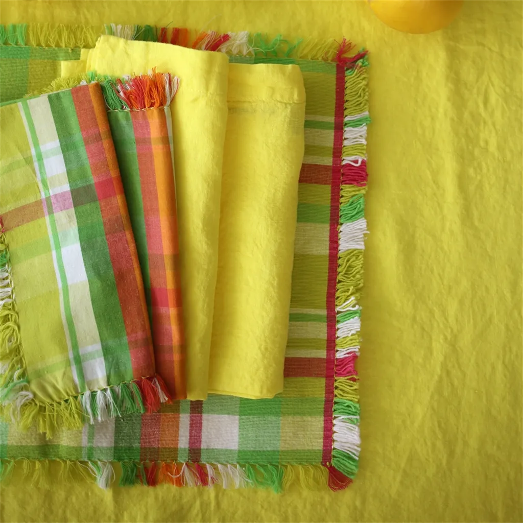 Lario Lemon Linen Table Cloth, Runner, Placemats & Napkins 