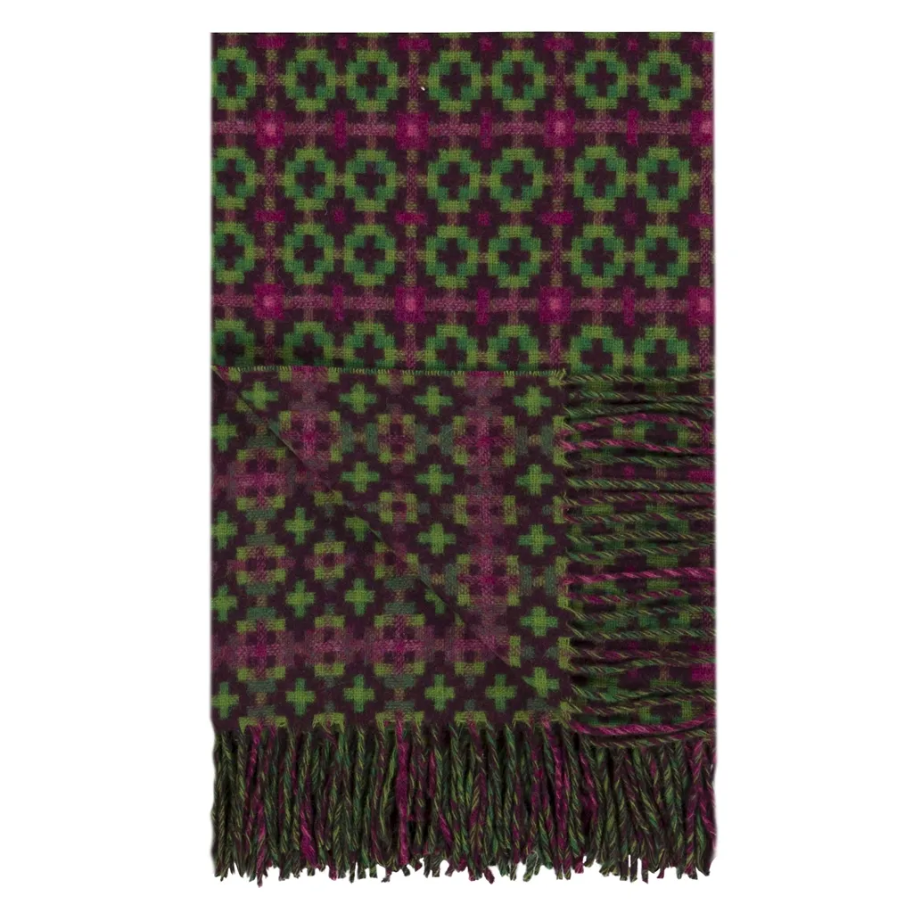 Pembroke Magenta Throw