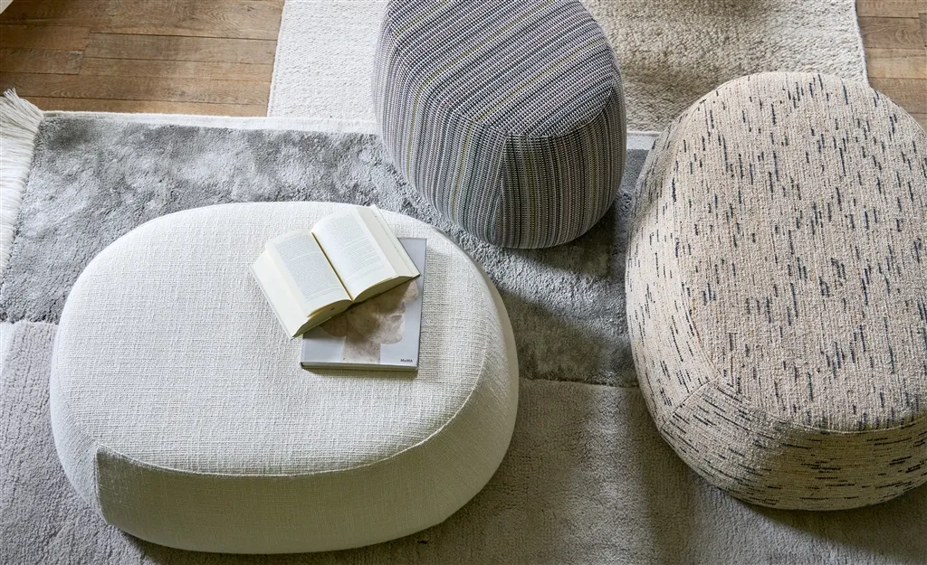 HOCKER