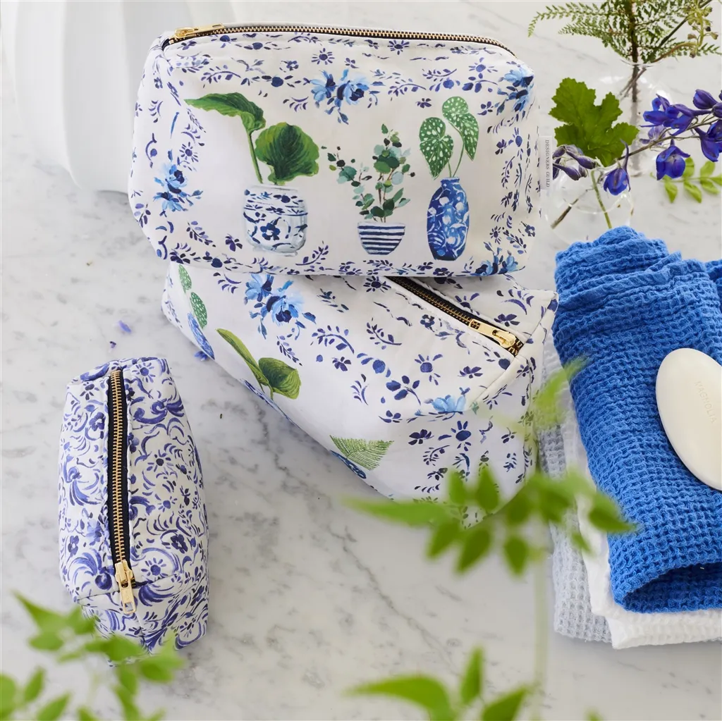 Kawana Delft Medium Toiletry Bag