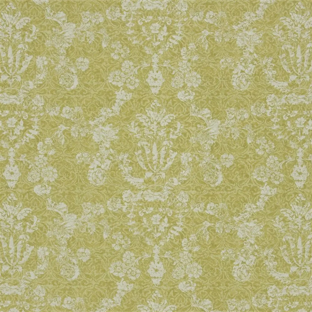 Portia - Moss Cutting