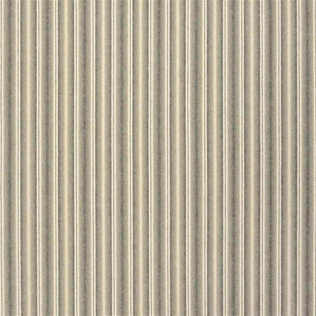 Bryce - Linen Cutting