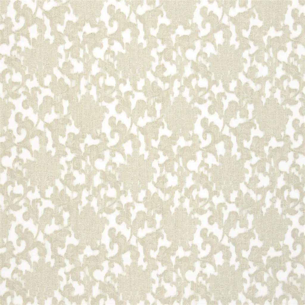 Giorgiana - Linen Cutting