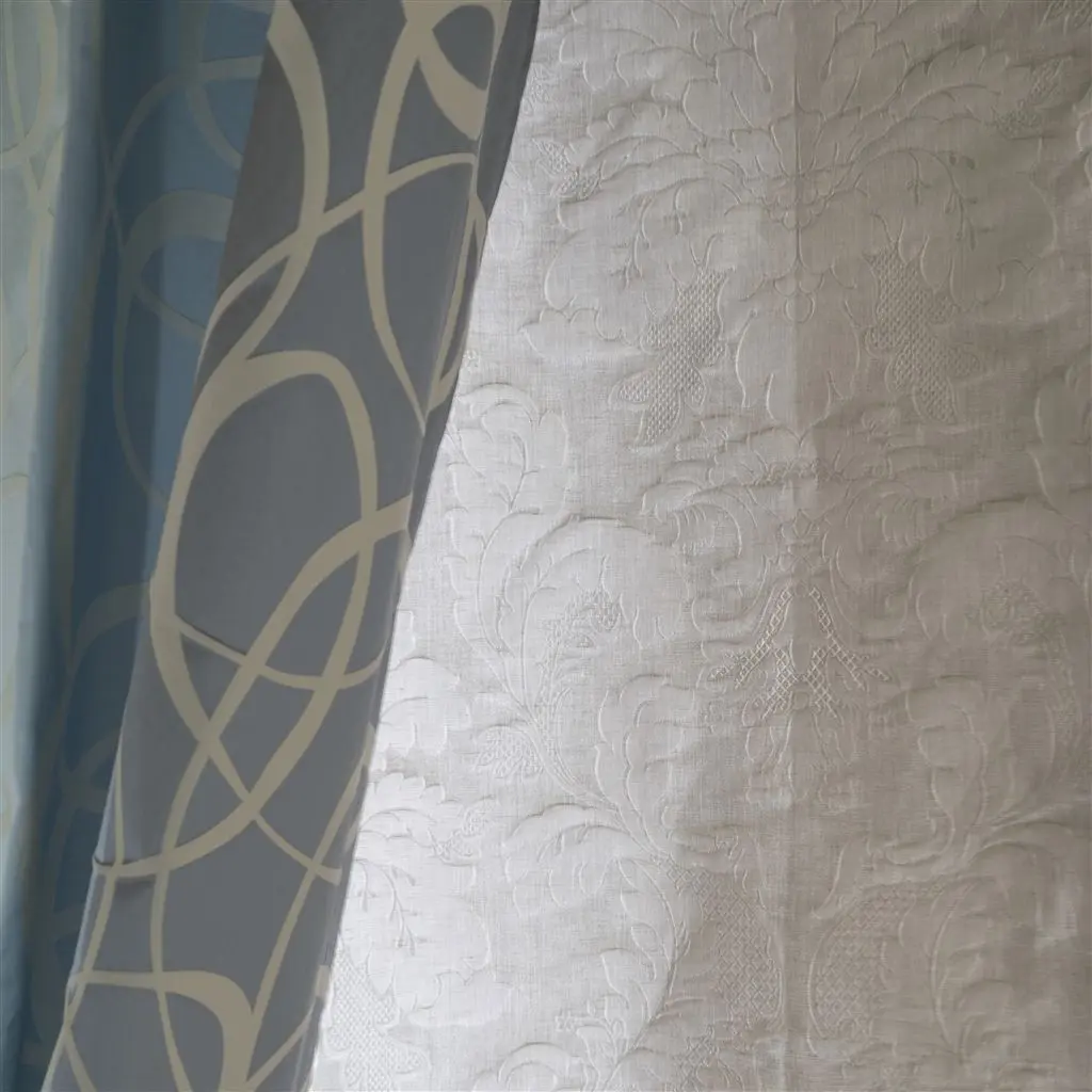 tuileries damask - putty