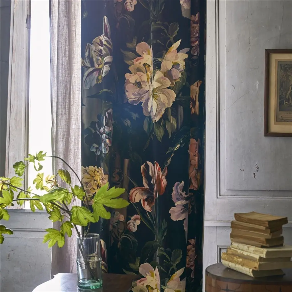 Delft Velvet Noir