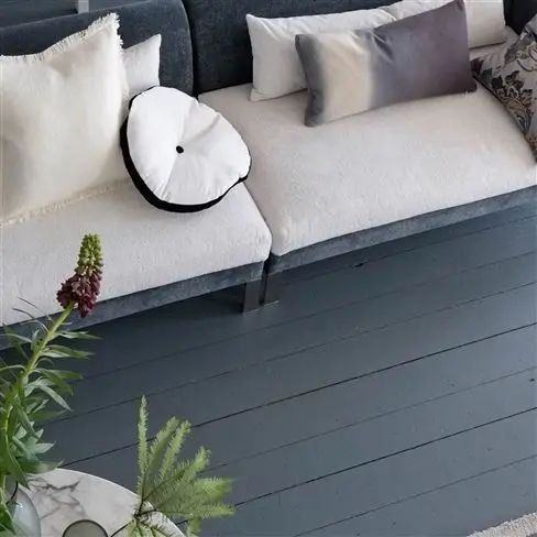 Perfectly plain paint